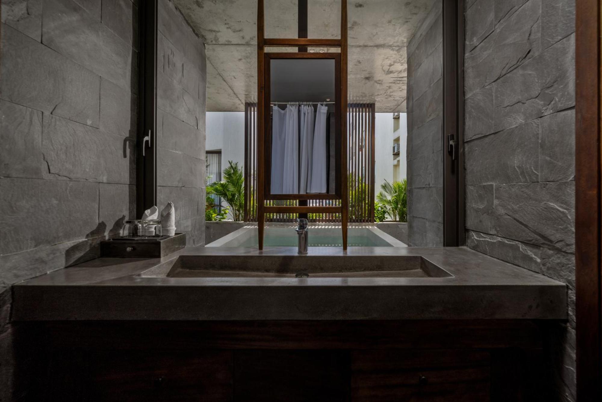 The Hem Hotel And Apartment Da Nang Bagian luar foto
